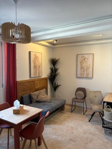 L'Annexe Du Chateau De Saint Genix Esterno foto